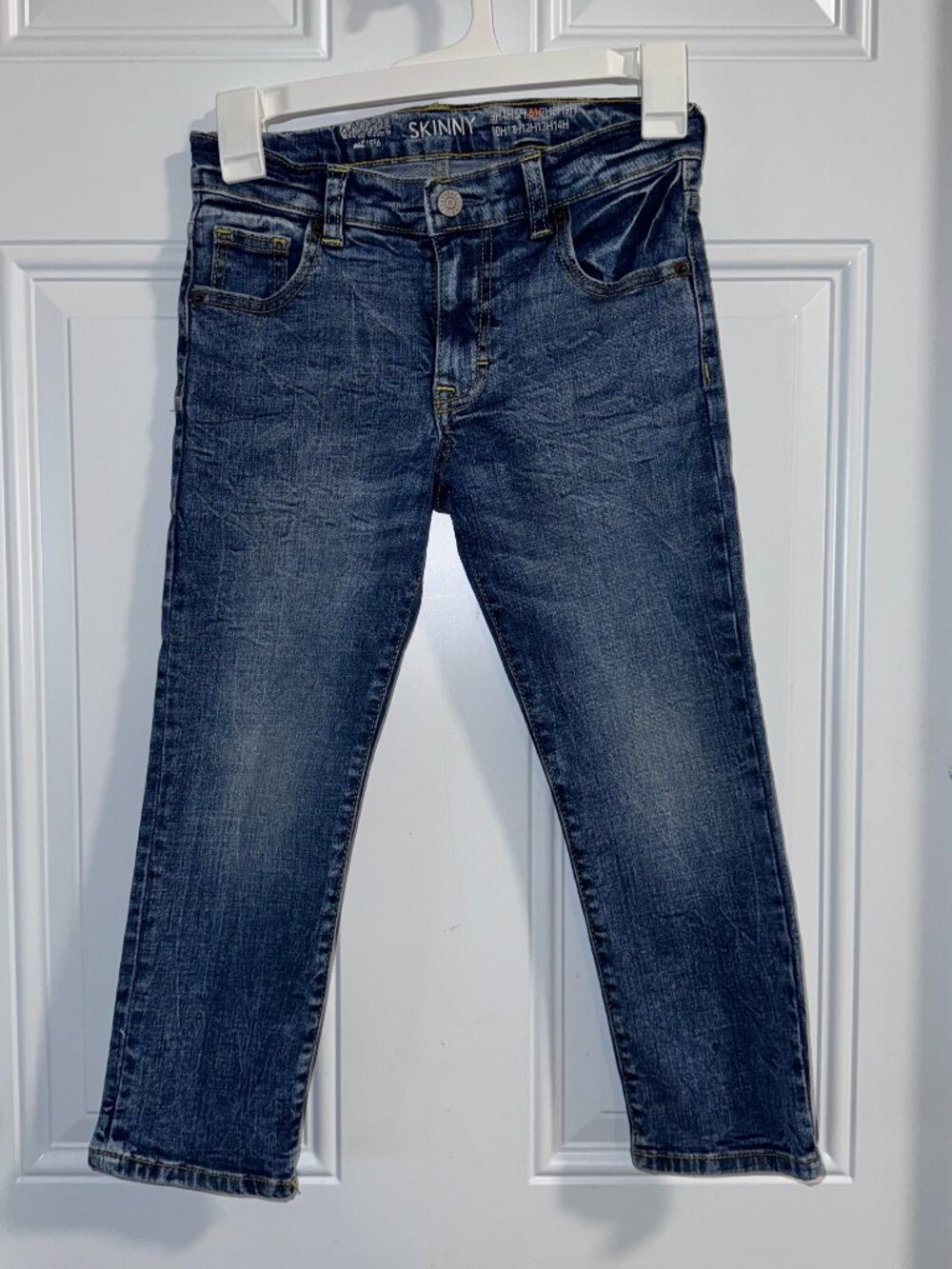 Gymboree Skinny distress blue jeans Boys size 6-7